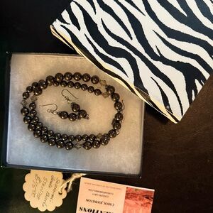 (Clearance) NWT Black swavorski Pearl and Sterling Silver Jewelry Set.